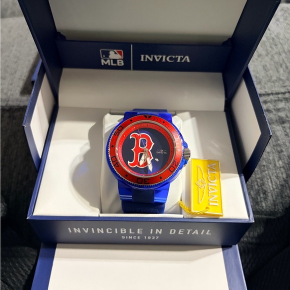 Invicta MLB Blue and Red Red Sox watch - Picture 1 of 1